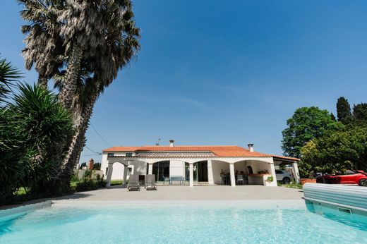 Detached House in Perpignan, Pyrénées-Orientales