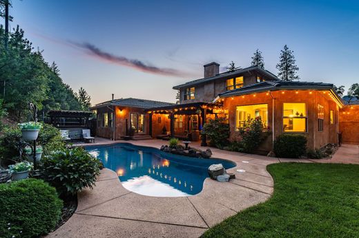 Casa en Jackson, Amador County