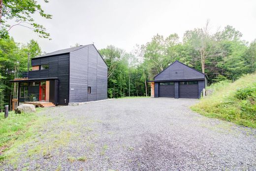 بيت مستقل ﻓﻲ Potton, Estrie