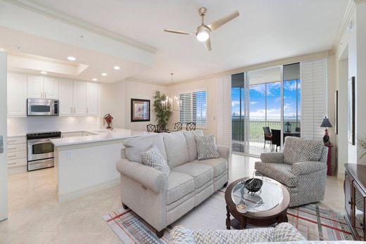 Estero, Lee Countyのアパートメント