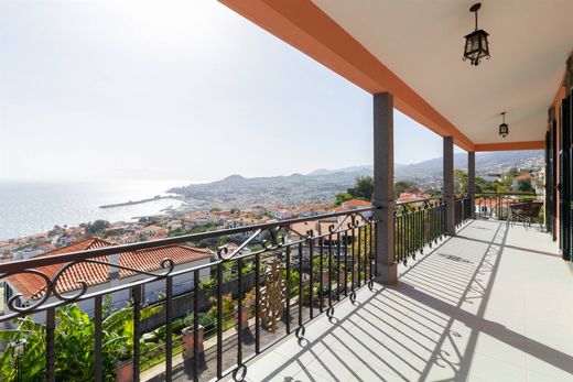 Detached House in Funchal, Madeira