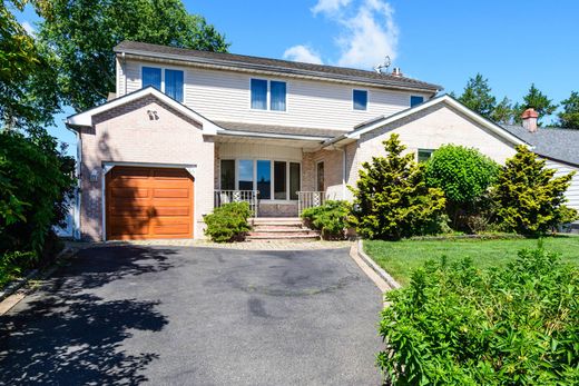 Vrijstaand huis in Carle Place, Nassau County