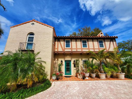 Einfamilienhaus in Miami Shores, Miami-Dade County