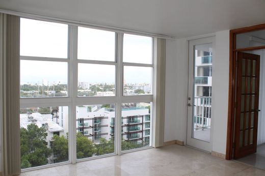 Apartment / Etagenwohnung in Miami Beach, Miami-Dade County