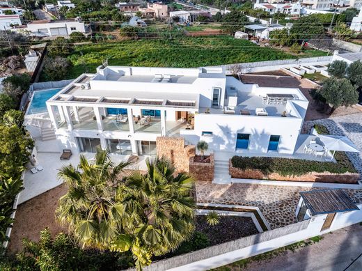 Detached House in Santa Eulària des Riu, Province of Balearic Islands