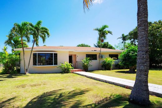 Luxury home in Nassau, New Providence District