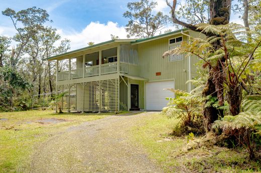 Einfamilienhaus in Volcano, Hawaii County