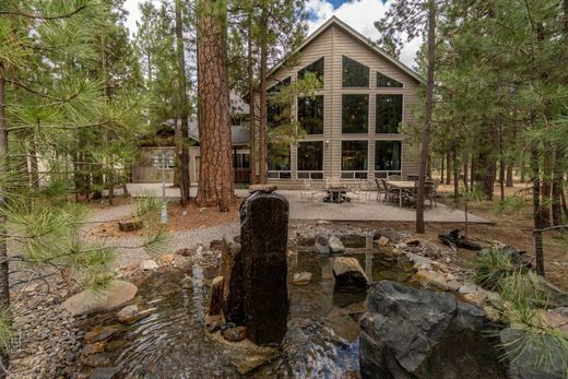 Luxury home in La Pine, Deschutes County