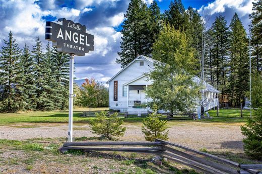 Vrijstaand huis in Columbia Falls, Flathead County