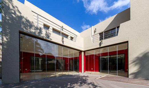 Dom jednorodzinny w Bedfordview, Ekurhuleni Metropolitan Municipality