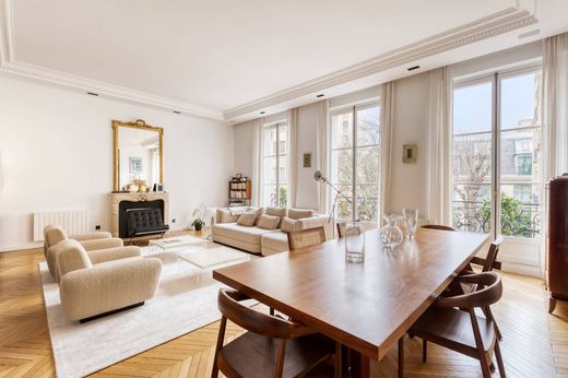 Apartment in La Muette, Auteuil, Porte Dauphine, Paris