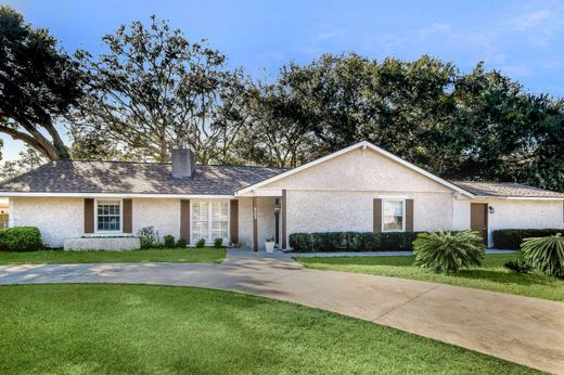 Detached House in Saint Simons Island, Glynn County