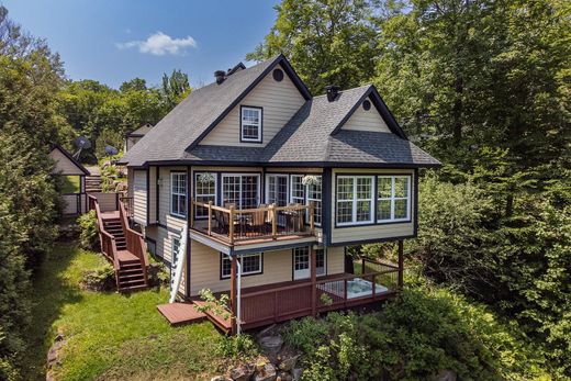 Detached House in Gore, Laurentides