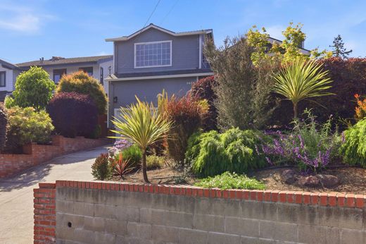 Detached House in Belmont, San Mateo County