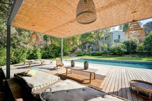 Detached House in Aix-en-Provence, Bouches-du-Rhône