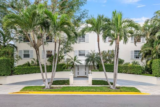 Apartment in Palm Beach, Florida