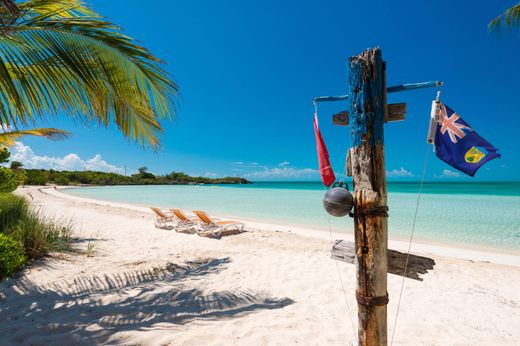 Dom jednorodzinny w Sapodilla Bay Beach