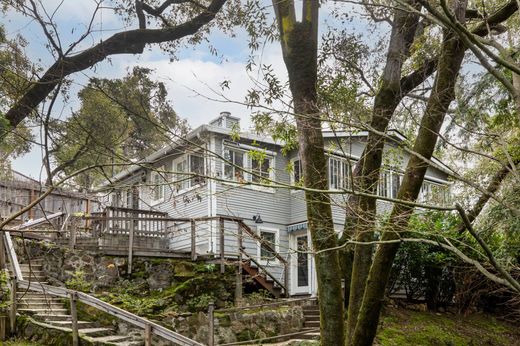 Detached House in Woodside, San Mateo County