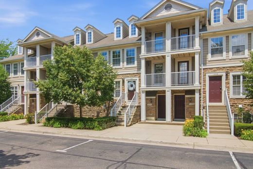Apartment in Troy, Oakland County