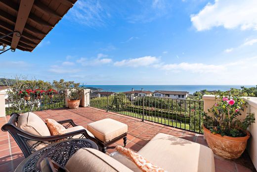 Detached House for rent per month in Newport Beach