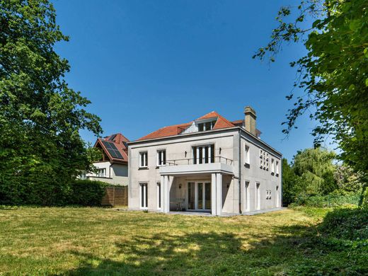 Casa en Woluwe-Saint-Pierre, Bruselas