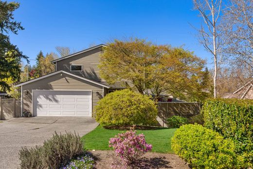 Casa Independente - Clyde Hill, King County