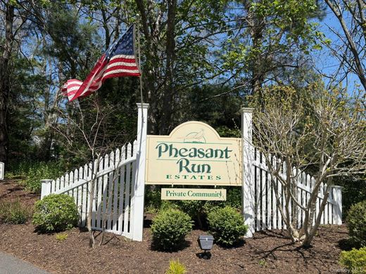 Apartment in Greenport, Suffolk County
