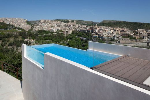 Villa in Ragusa, Sicilië