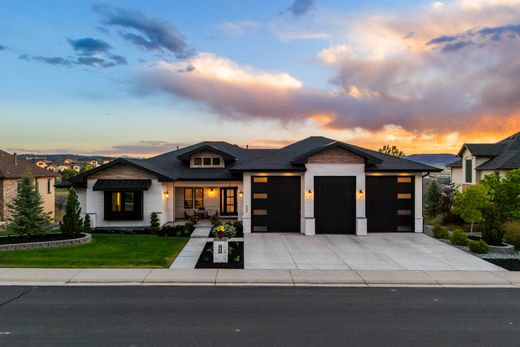 Luxury home in Castle Rock, Douglas County
