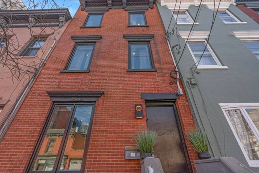 Detached House in Hoboken, Hudson County