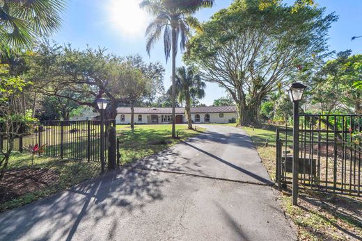 Luxury home in Parkland, Broward County