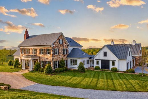 Luxury home in The Plains, Fauquier County