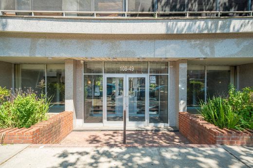 Luxe woning in Forest Hills, Queens County