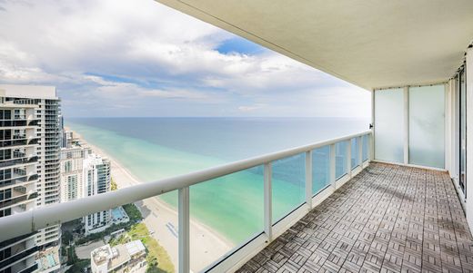 Hallandale Beach, Broward Countyのアパートメント