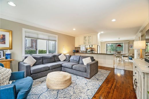 Detached House in Harrison, Westchester County