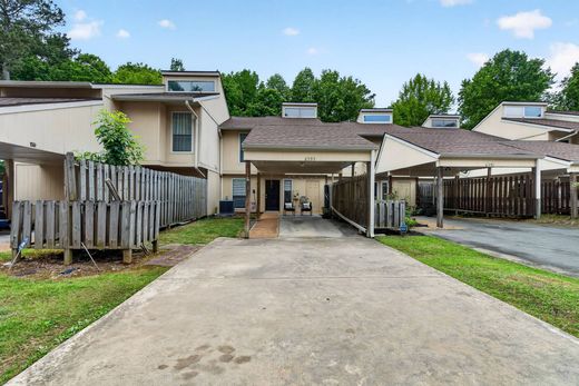 Apartment in Peachtree Corners, Gwinnett County
