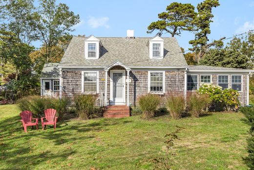 Detached House in Dennis Port, Barnstable County