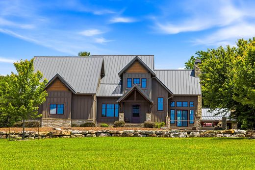 Detached House in Zirconia, Henderson County