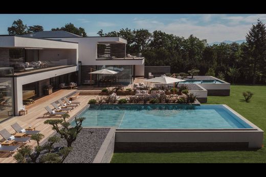 Luxury home in Mies, Nyon District