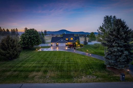 Luxury home in Post Falls, Kootenai County