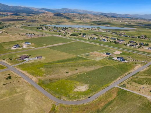 Grond in Berthoud, Larimer County