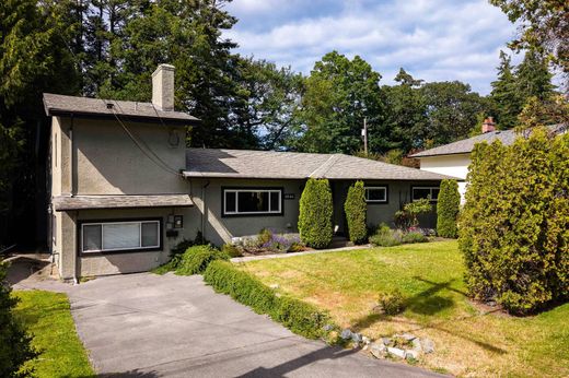 Maison individuelle à Saanich, Capital Regional District