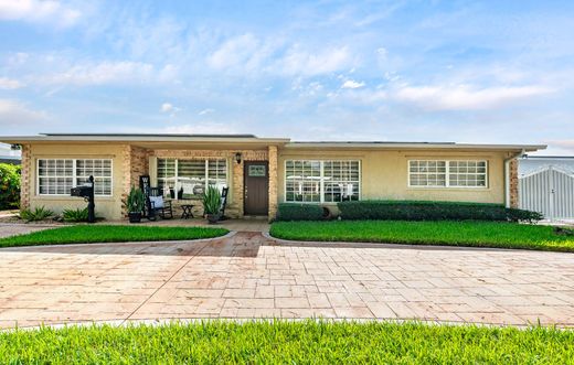 Einfamilienhaus in Hialeah, Miami-Dade County