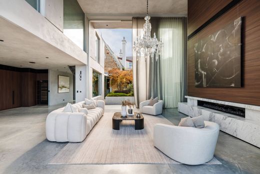 Detached House in Balmain East, New South Wales