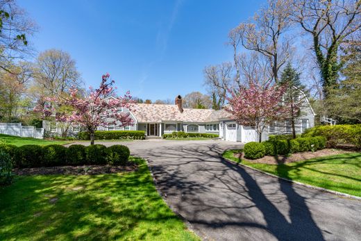 Brookville, Nassau Countyの一戸建て住宅