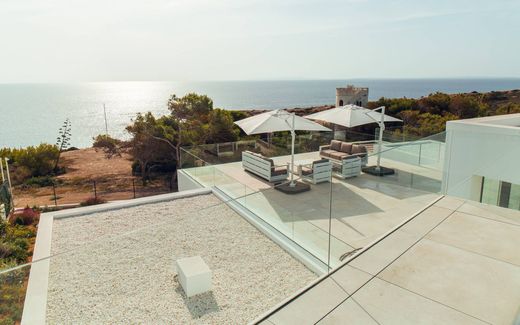 Einfamilienhaus in Santa Eulària des Riu, Balearen Inseln