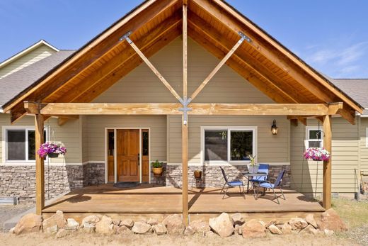 Luxe woning in Powell Butte, Crook County