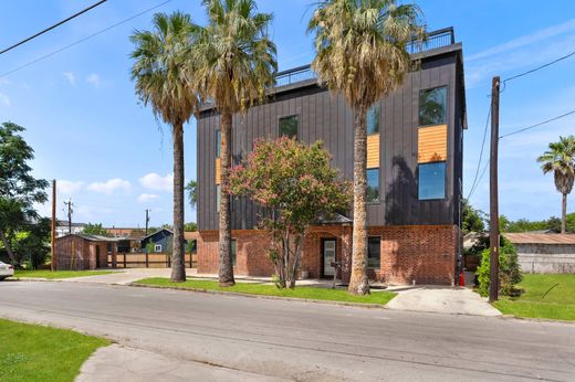 Detached House in San Antonio, Bexar County