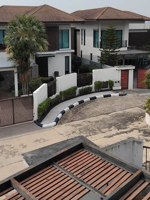 Villa in Chon Buri, Changwat Chon Buri
