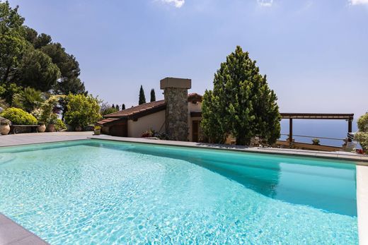 ﻓﻴﻼ ﻓﻲ Cipressa, Provincia di Imperia